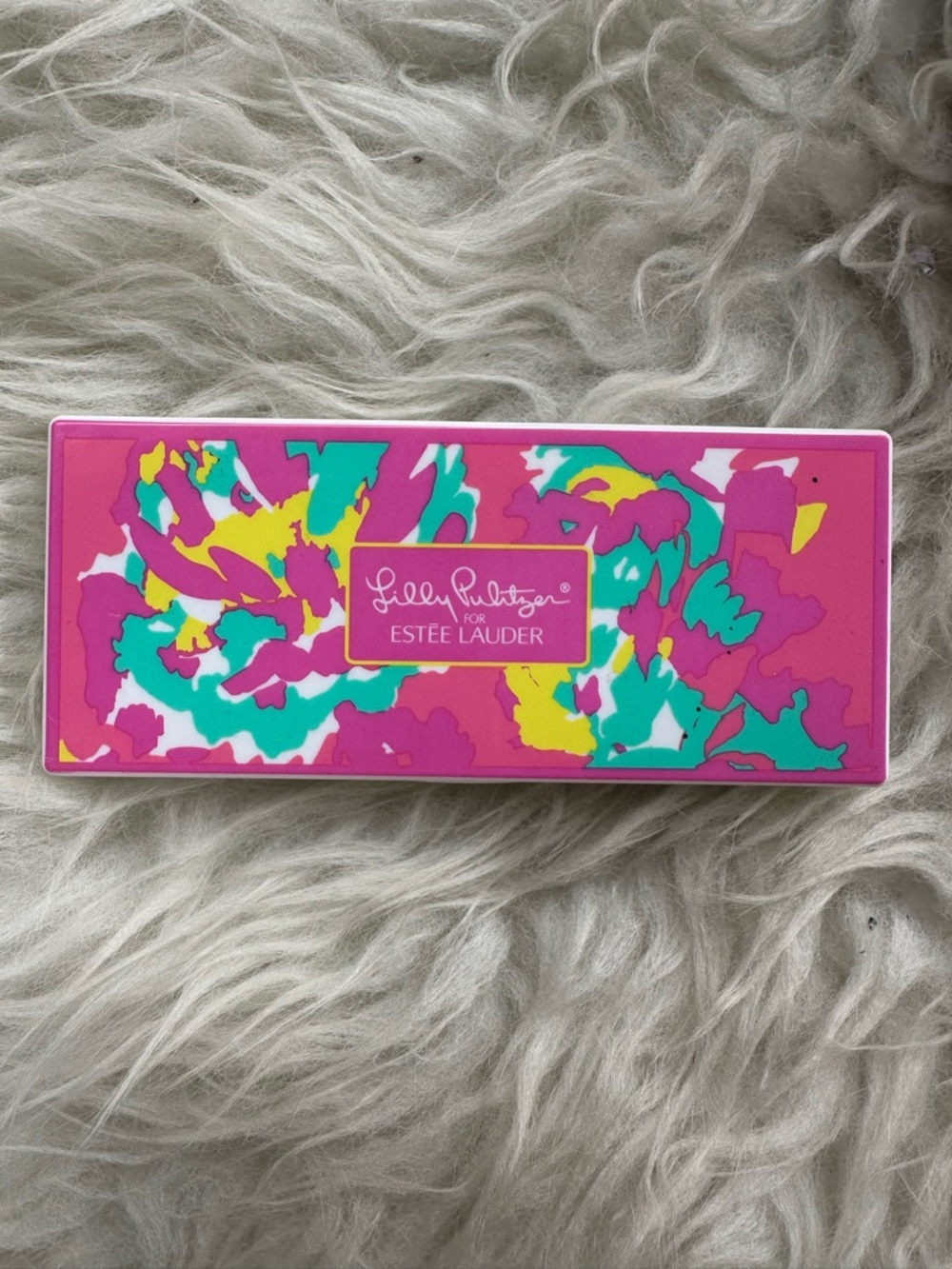 Lilly Pulitzer for Estée Lauder Floral Makeup Bag with Eyeshadow Palette - Picture 6 of 7